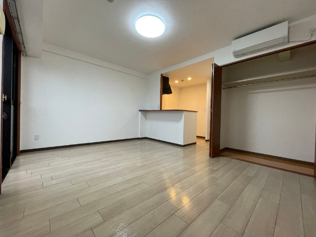 居室・リビング　別号室の写真です。