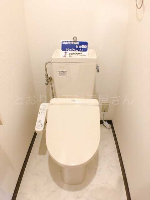 トイレ　ウォシュレット付トイレ（※カラー・デザインが異なる場合あり）