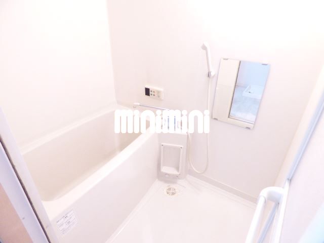 バス・シャワールーム　追い炊き機能完備です