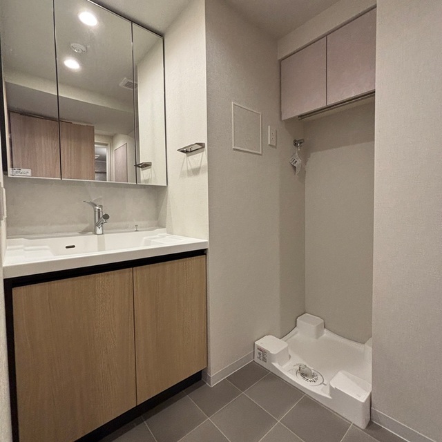 洗面設備　※写真は同タイプ住戸です。