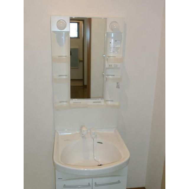 洗面設備　独立洗面化粧台付き