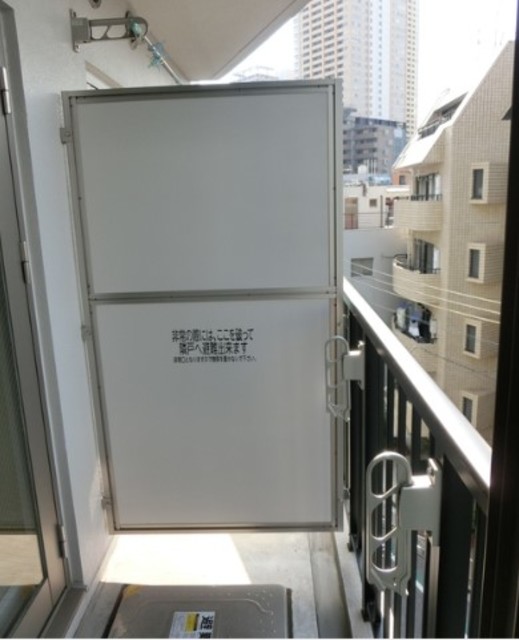 バルコニー　開放的で明るい空間を演出してくれるバルコニーです