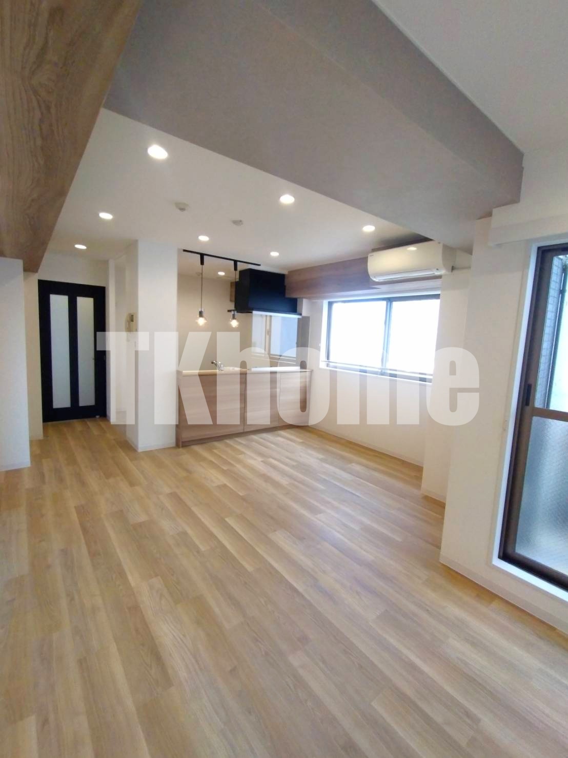 居室・リビング　明るい東南角部屋