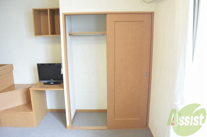 その他部屋・スペース　ハイベッドの下にも収納がございます！！