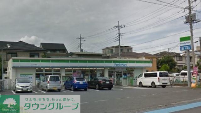 コンビニ　ファミリーマートさいたま白幡店（コンビニ）まで574m