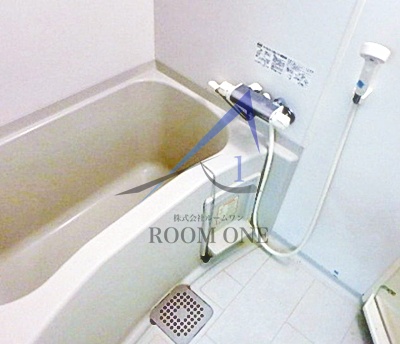 バス・シャワールーム　お風呂です。