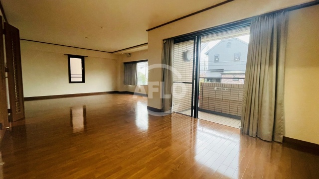 居室・リビング　パレス帝塚山　リビング