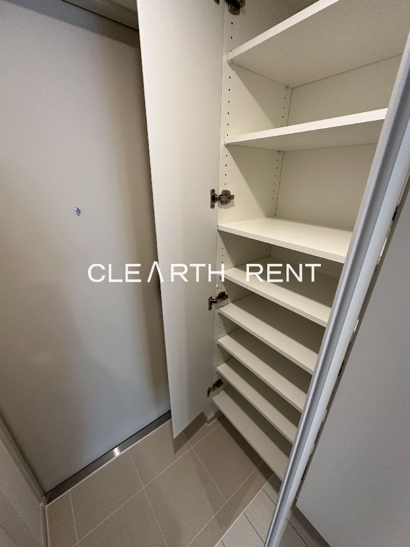 玄関　シューズボックス