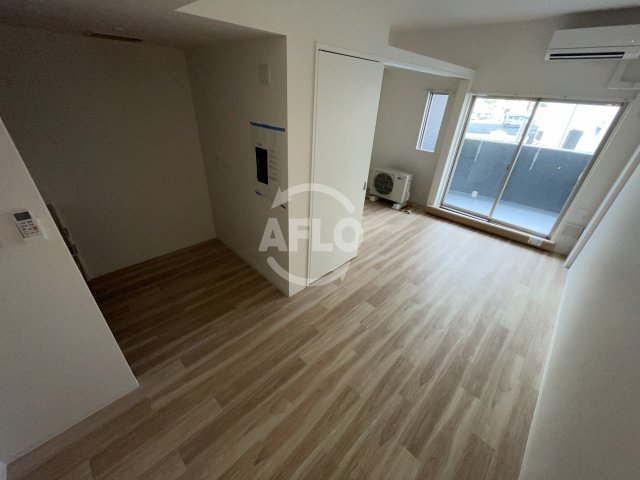 居室・リビング　セレニテ福島アリア　リビング