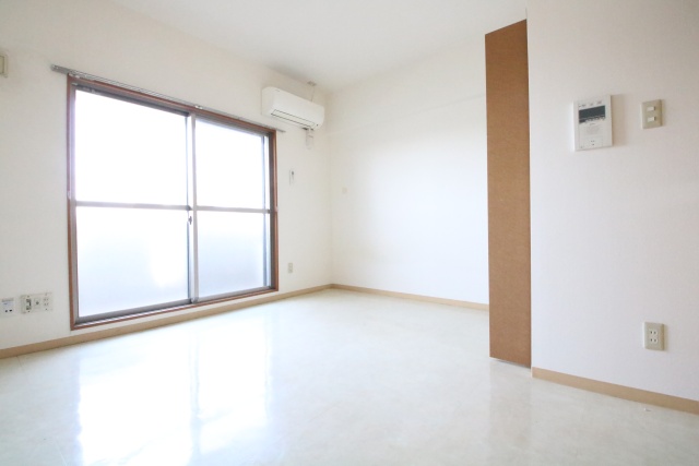 居室・リビング　※別室の参考写真の為、現況優先です。