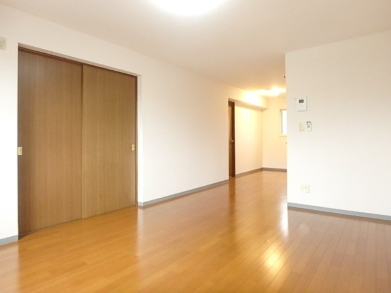 居室・リビング　図面と現状に相違がある場合には現状を優先