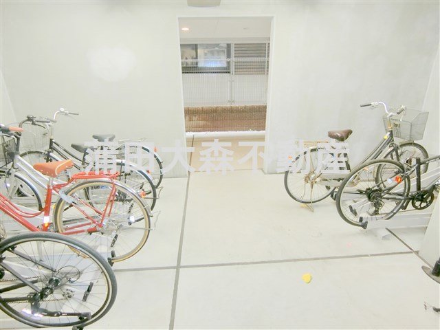 その他共有部分　屋根付き駐輪場