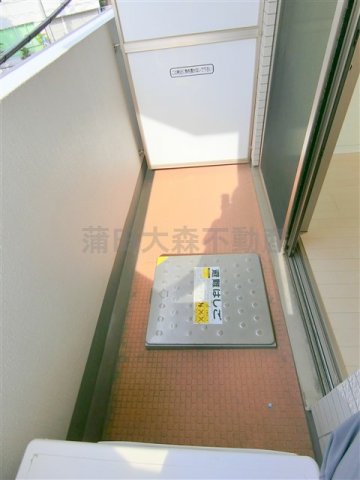 バルコニー　バルコニー　日当たり良好