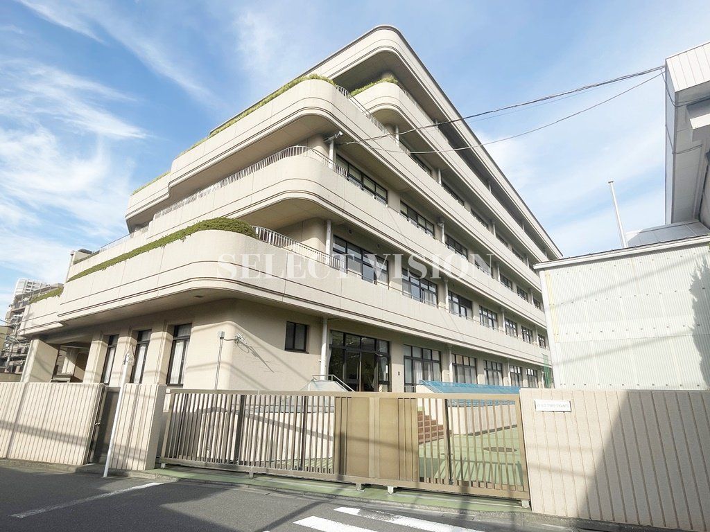 小学校　私立白百合学園小学校（小学校）まで210m