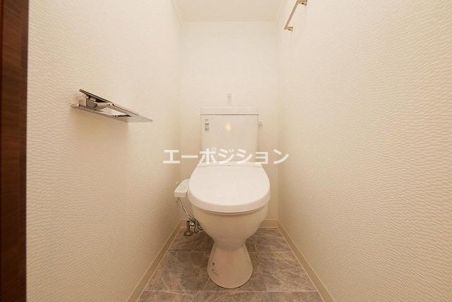 トイレ　MELDIA CREST TAPP NAMBA-WEST