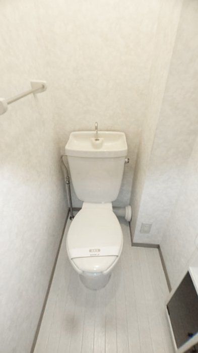 トイレ　トイレ