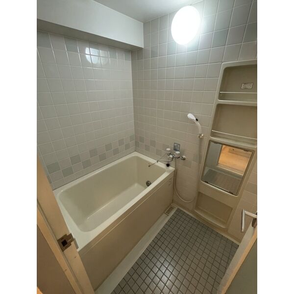 バス・シャワールーム　※別室の参考写真の為、現況優先です。