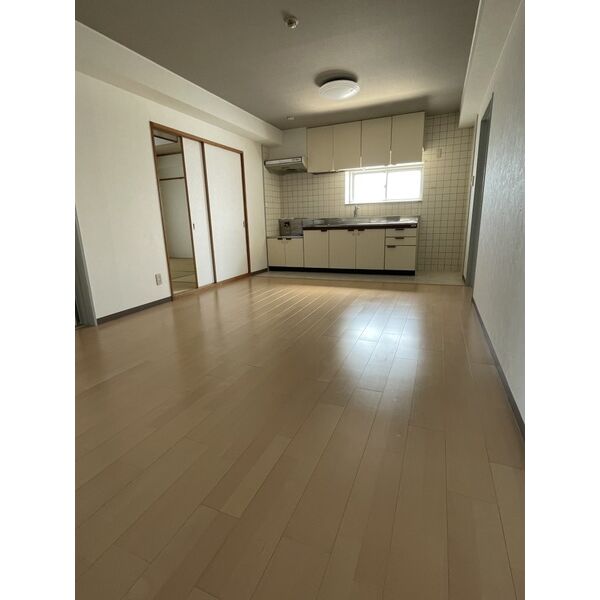 居室・リビング　※別室の参考写真の為、現況優先です。