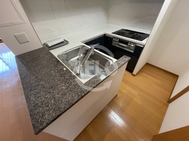 キッチン　リーガル江戸堀　システムキッチン