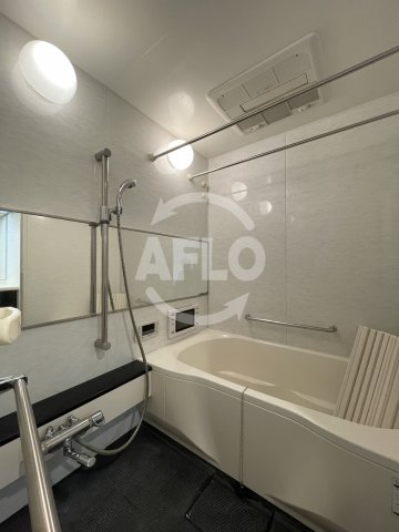 バス・シャワールーム　リーガル江戸堀　浴室