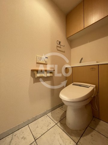 トイレ　リーガル江戸堀　ウォシュレット