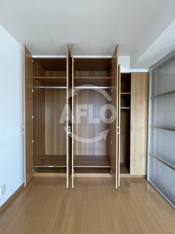 収納　リーガル江戸堀　大型クローゼット