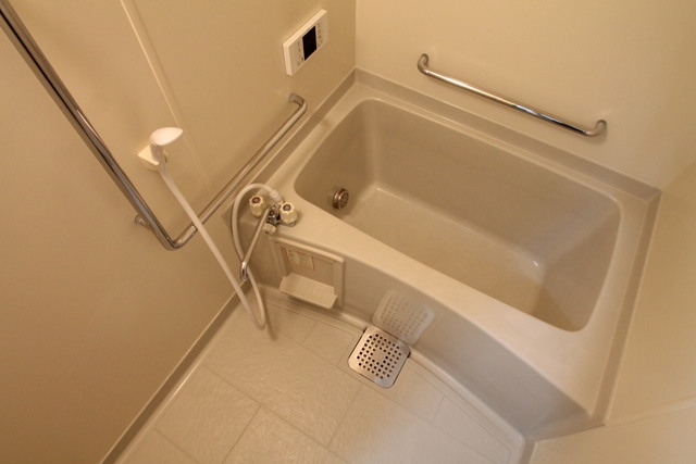 バス・シャワールーム　浴室！