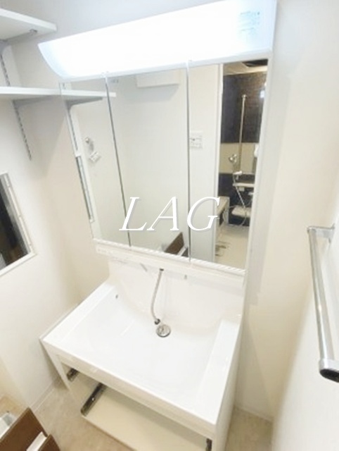 洗面設備　洗面台です。