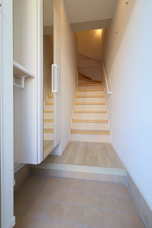 玄関　図面と現状に相違がある場合には現状を優先