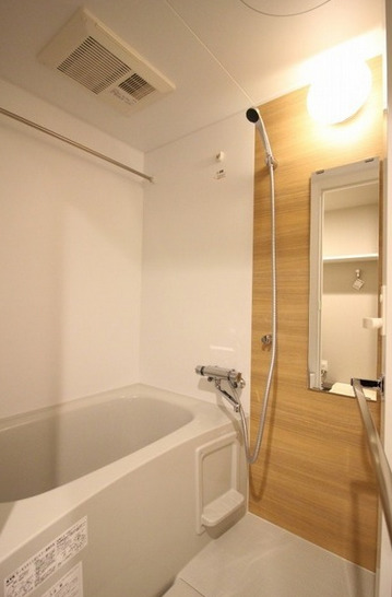 バス・シャワールーム　風呂