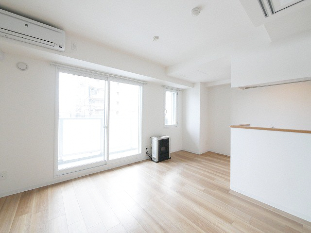 居室・リビング　◆幌平橋駅徒歩5分の築浅デザイナーズMS！◆最新設備充実！