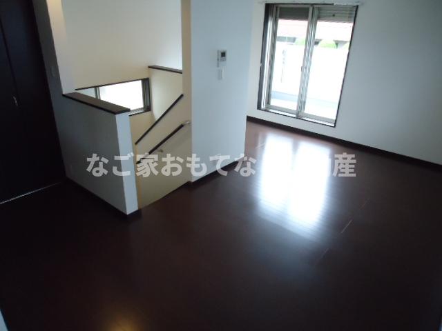 居室・リビング　同タイプ写真