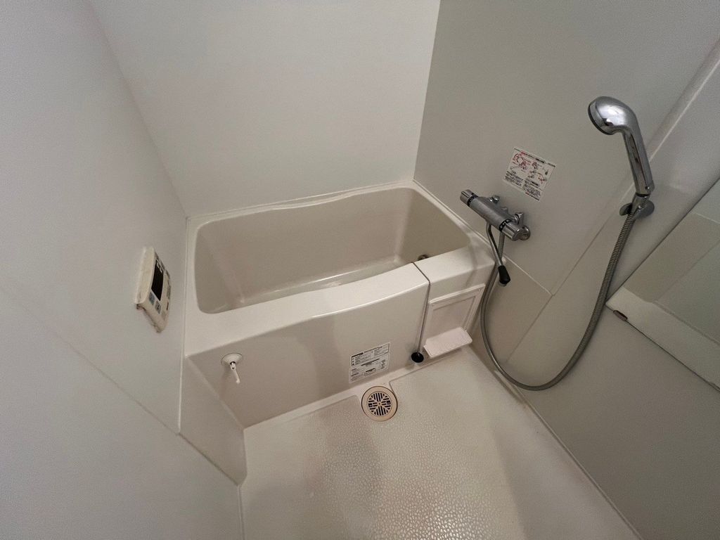 バス・シャワールーム　バス