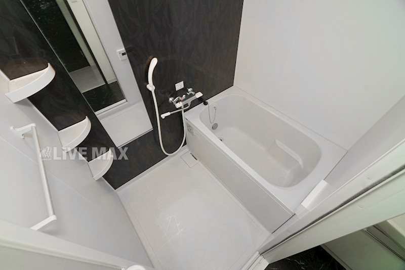 バス・シャワールーム　一日の疲れを癒すバスルームです★