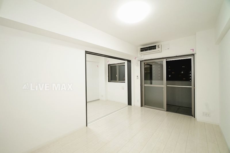 その他部屋・スペース　広めの洋室部分でレイアウトしやすい間取りです★