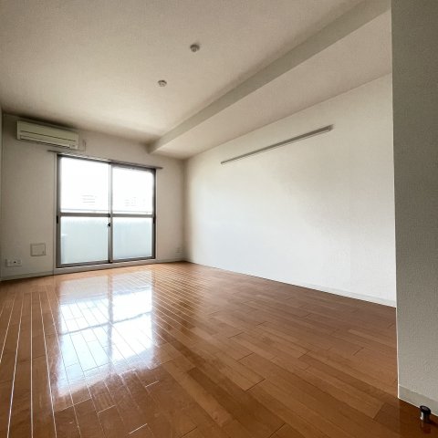 居室・リビング　同仕様タイプです