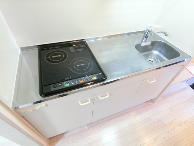 キッチン　806号室の写真になります。