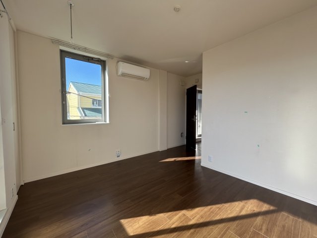 その他部屋・スペース　★明るいフローリングの角部屋です★