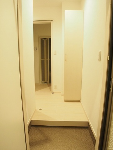 玄関　シンプルでオシャレな玄関には・・