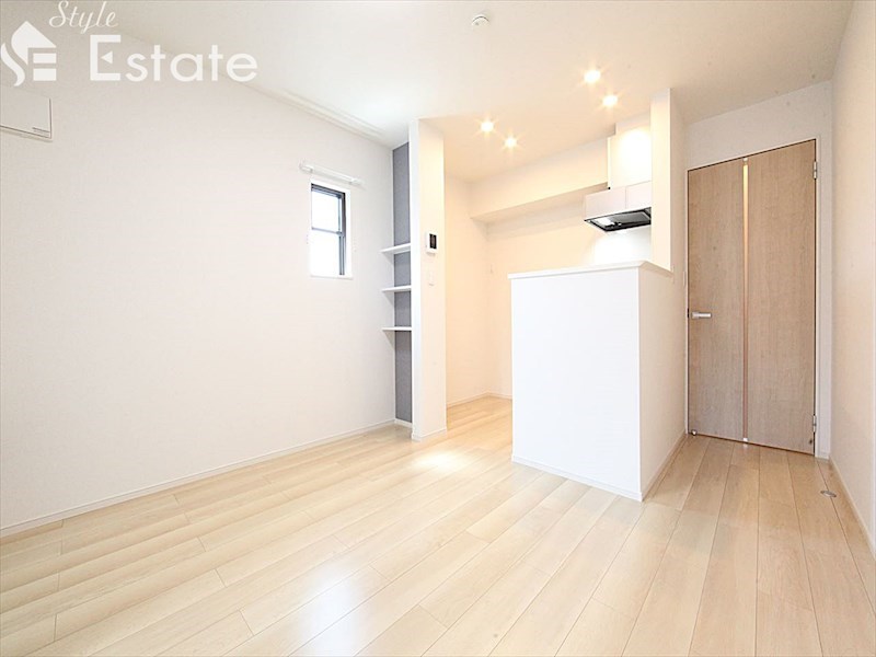 居室・リビング　内装