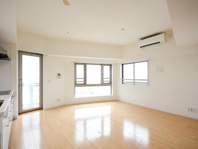 居室・リビング　☆明るい居室☆