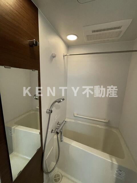 バス・シャワールーム　お風呂です