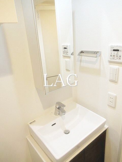 洗面設備　洗面台です。