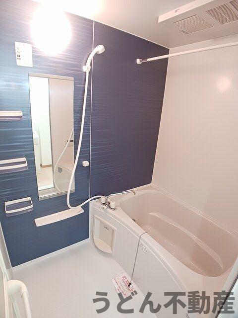 バス・シャワールーム　うどん県のお部屋探しはうどん不動産へ うどんちゃんとLINE