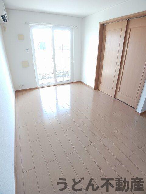 居室・リビング　うどん県のお部屋探しはうどん不動産へ うどんちゃんとLINE