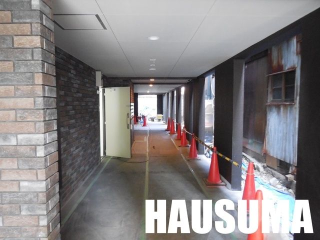 エントランス　エントランス