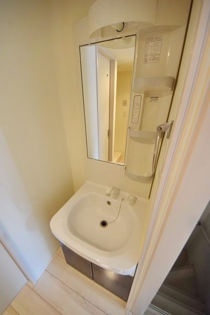 洗面設備　別部屋参考写真