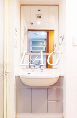 洗面設備　洗面台です。