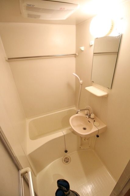 バス・シャワールーム　お部屋探しは株式会社　タウンハウジング　までお気軽にお問合…