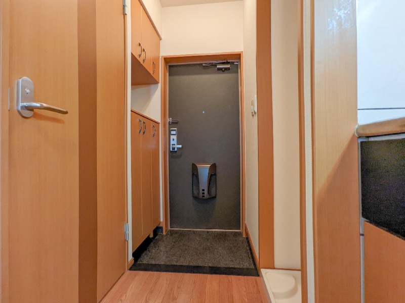 玄関　図面と現状に相違がある場合には現状を優先